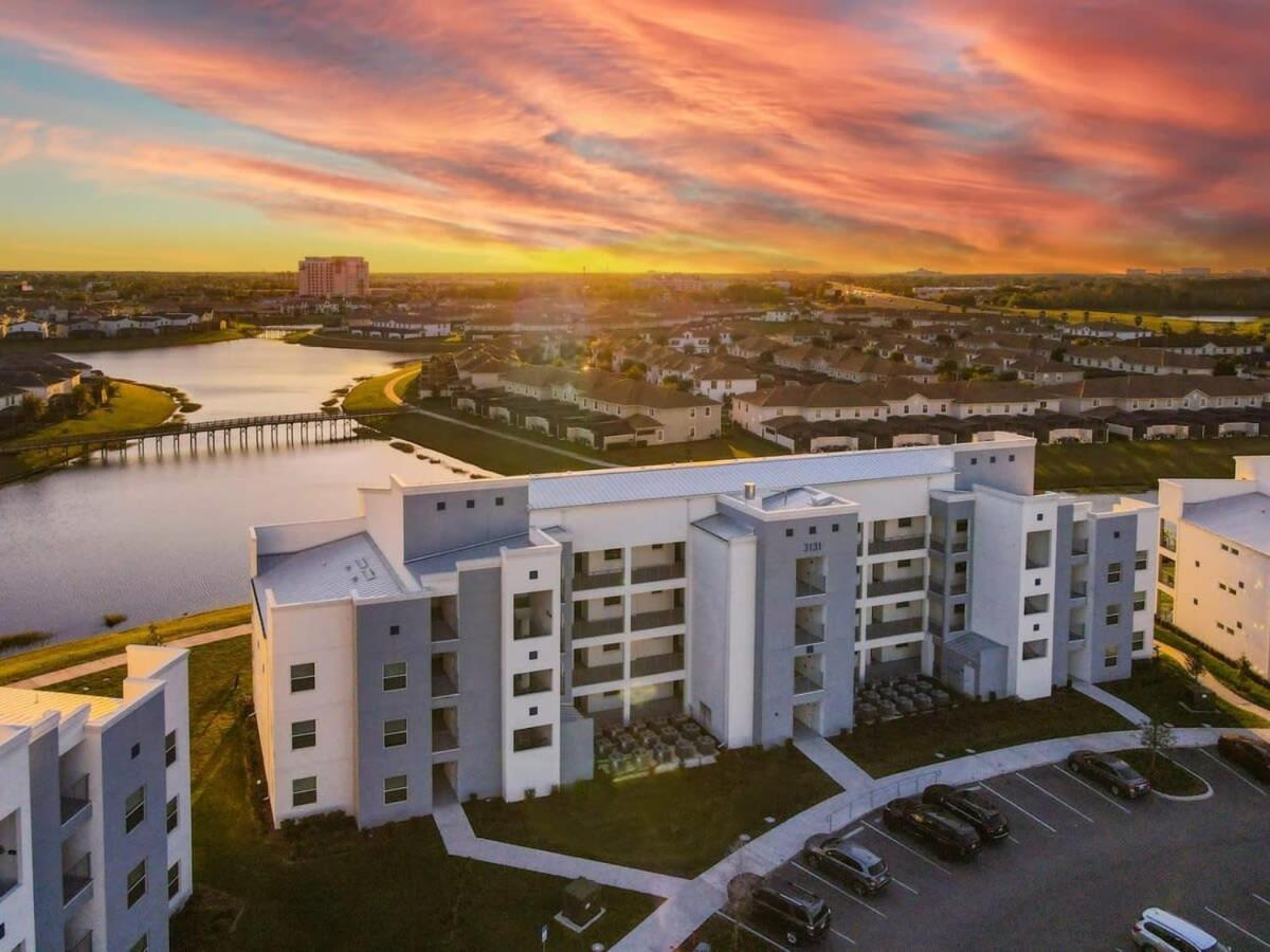 Gorgeous 2Br Lakeview Condo With Waterpark Киссимми Экстерьер фото